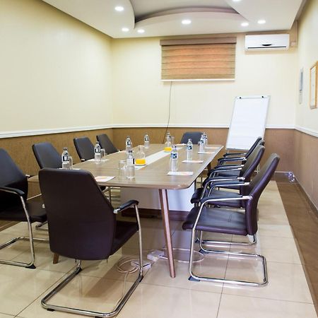 Crossroads Hotel Lilongwe Eksteriør billede