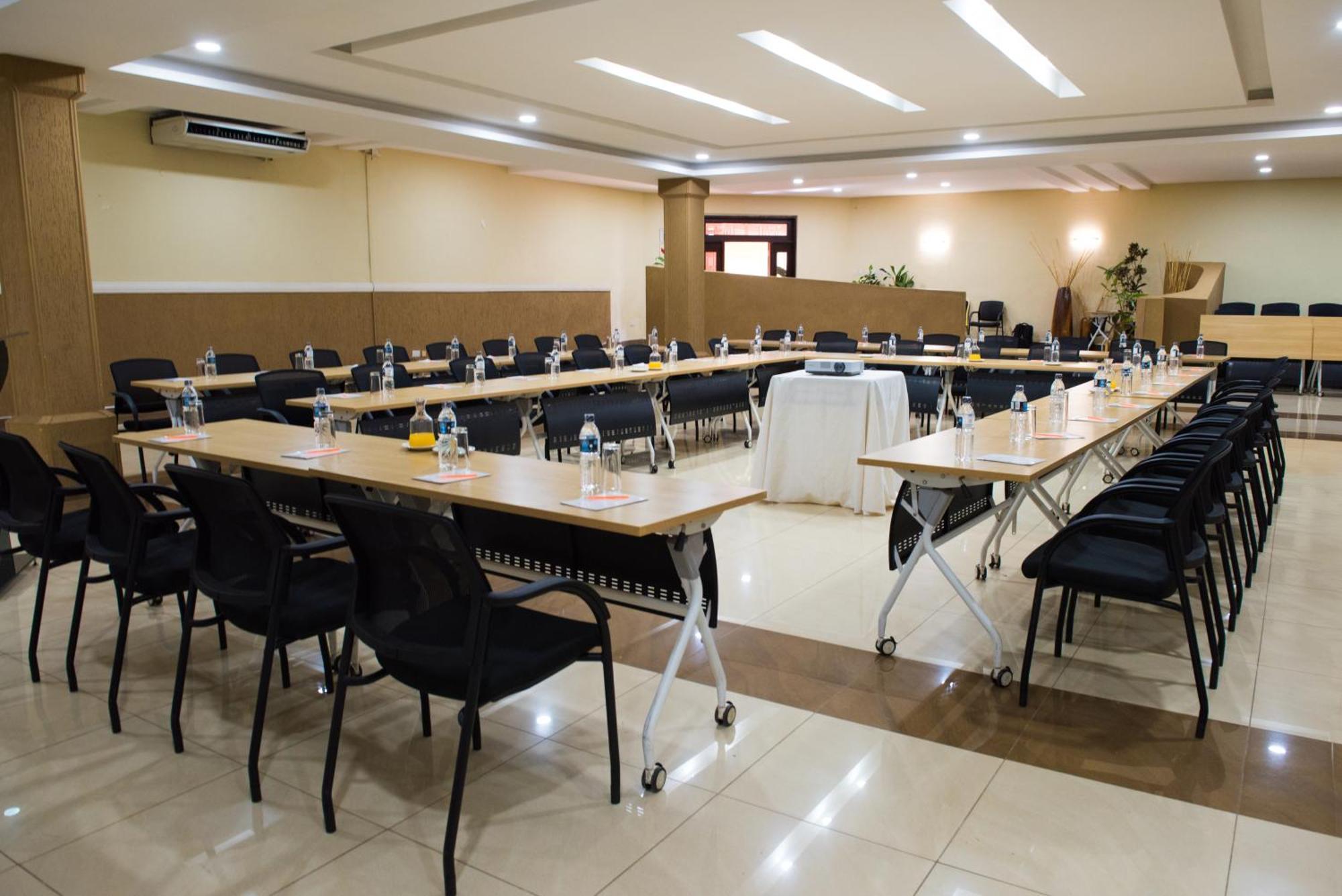 Crossroads Hotel Lilongwe Eksteriør billede