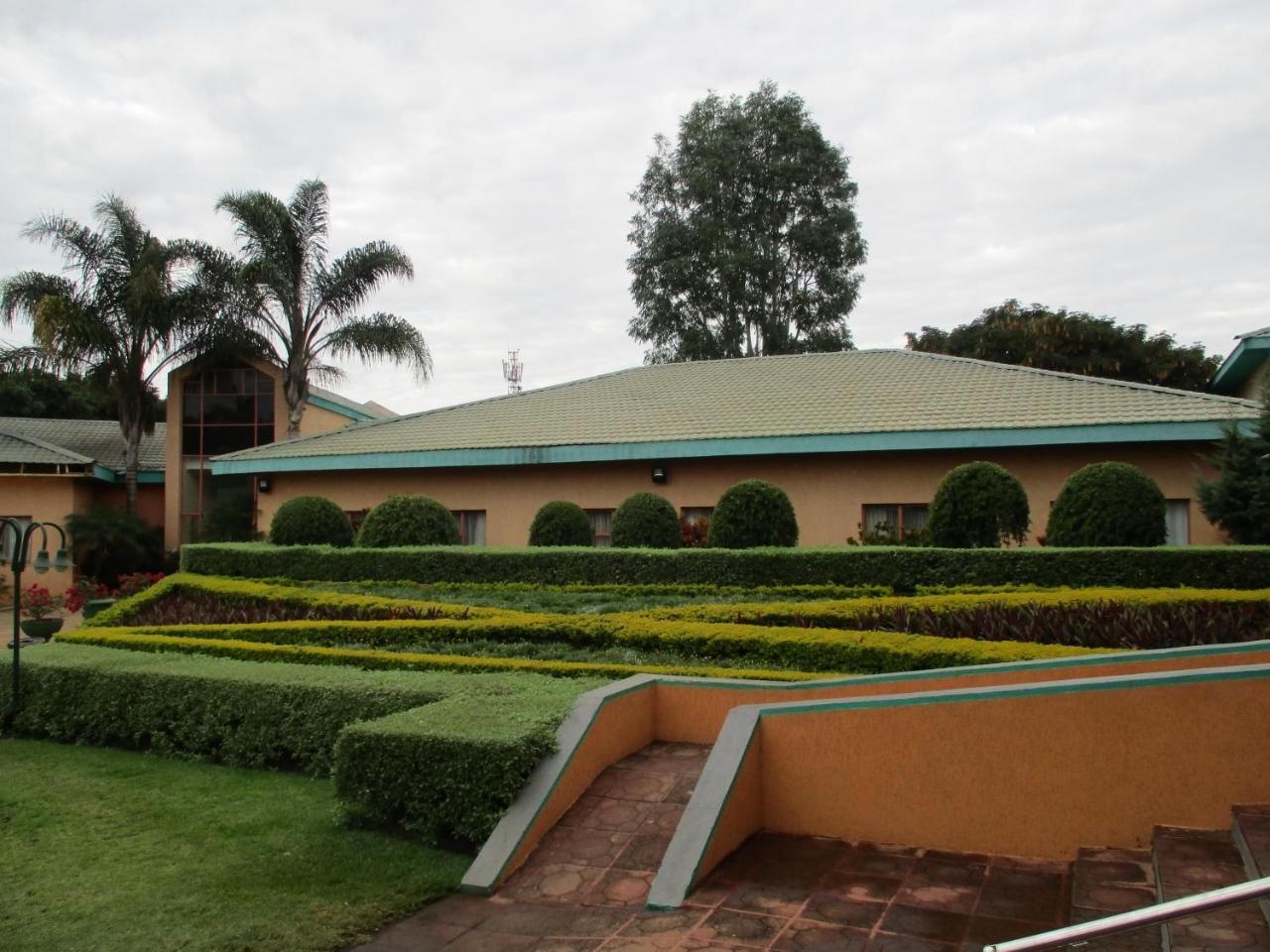 Crossroads Hotel Lilongwe Eksteriør billede